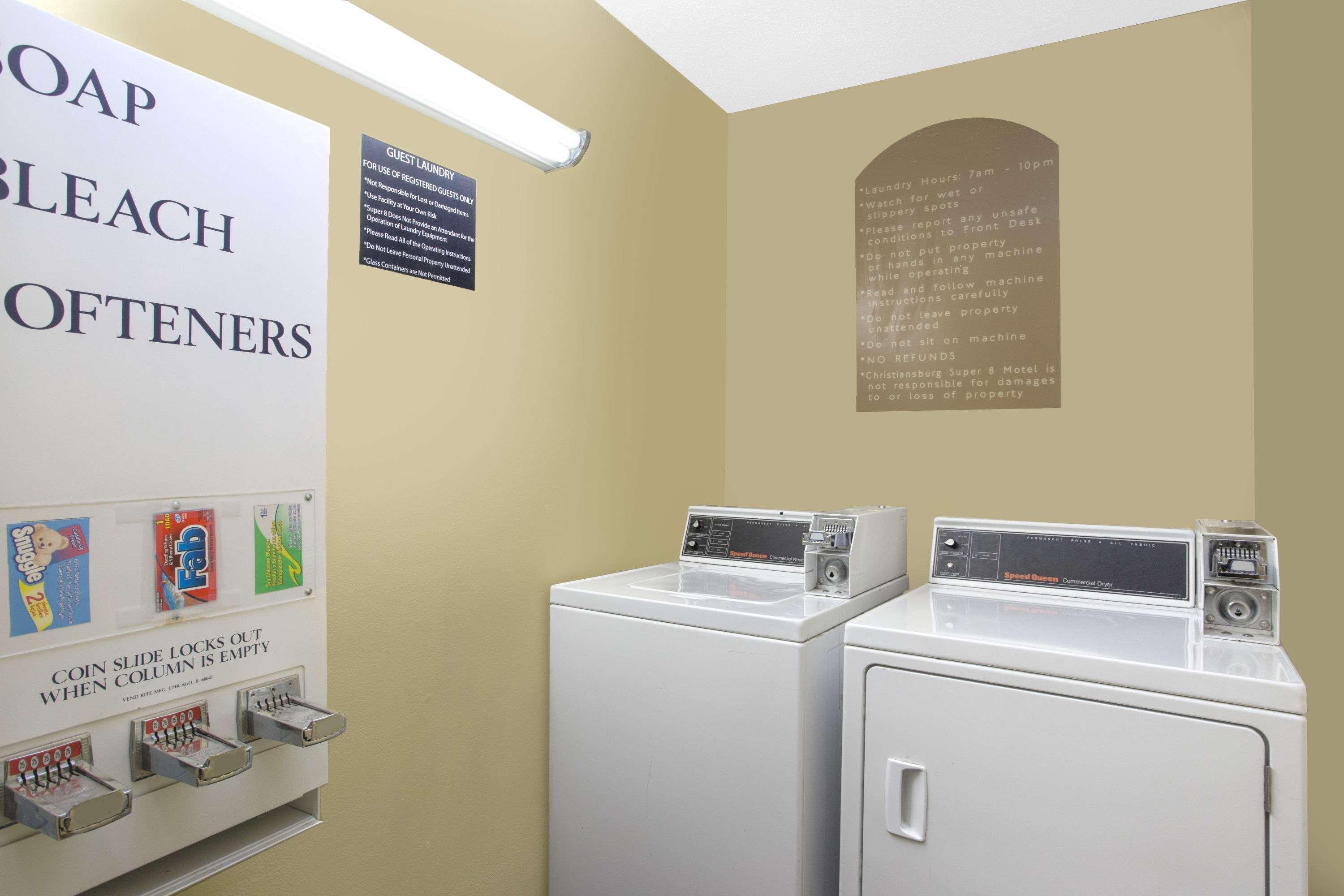 Motel Super 8 By Wyndham Christiansburg/blacksburg Area Christiansburg